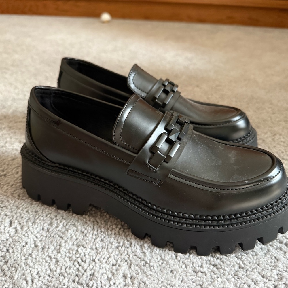 Steve Madden Black Chunky Loafers